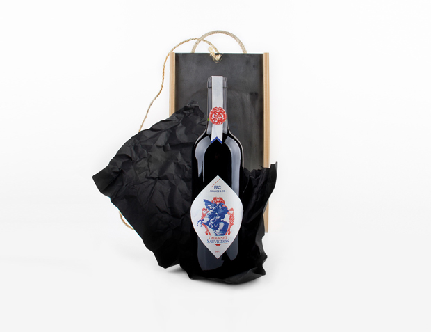 packaging de Grantipo – El rey ha muerto, viva el vino