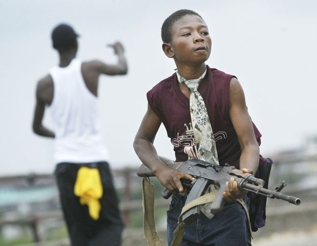 Chris Hondros – niño soldado en Liberia