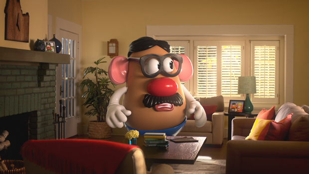 Mr. Potato se canibaliza por una Lays