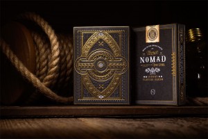 Diseñado por Chad Michael, este juego de naipes está inspirado en elementos arquitectónicos que se pueden ver en el lujoso The NoMad Hotel de Nueva York.