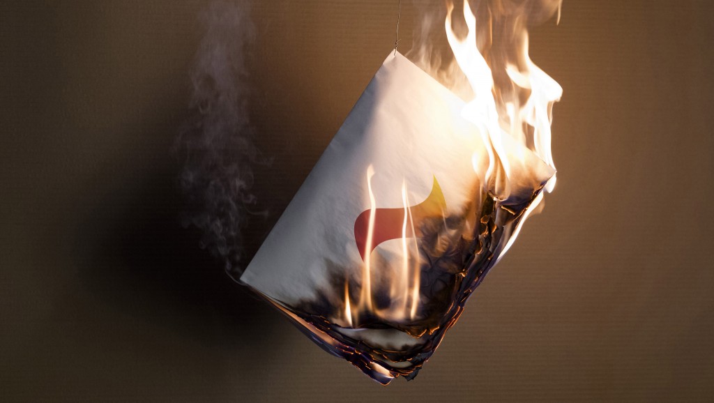 ‘El Diari Indultat’, el fotolibro que puedes rescatar de las llamas
