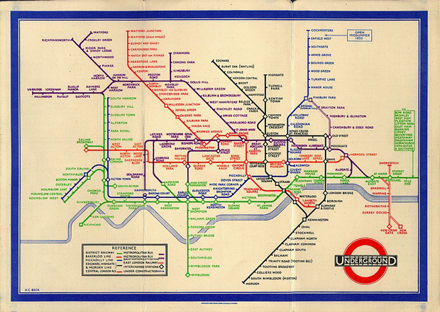 Una exposición celebra los 100 años de la famosa tipografía del metro de Londres