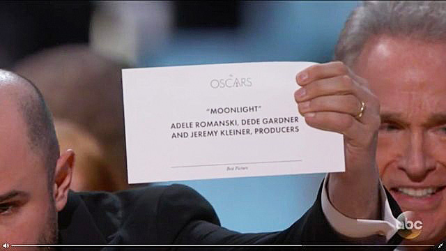 la famosa tarjeta de los Oscars