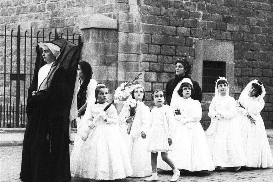 Procesión del Corpus Christi por Milagros Caturla