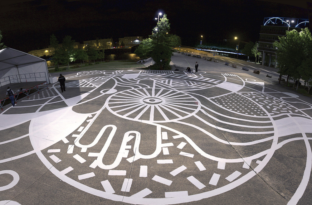 La pieza de street art realizada en la isla de Nantes para el evento de bicicleta.