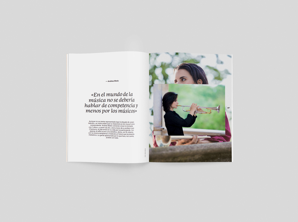 revista graffica 10 andrea motis mockup1 uno