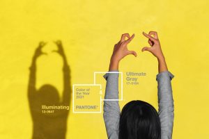 Pantone revela los Colores del año 2021: PANTONE 17-5104 Ultimate Gray y PANTONE 13-0647 Illuminating