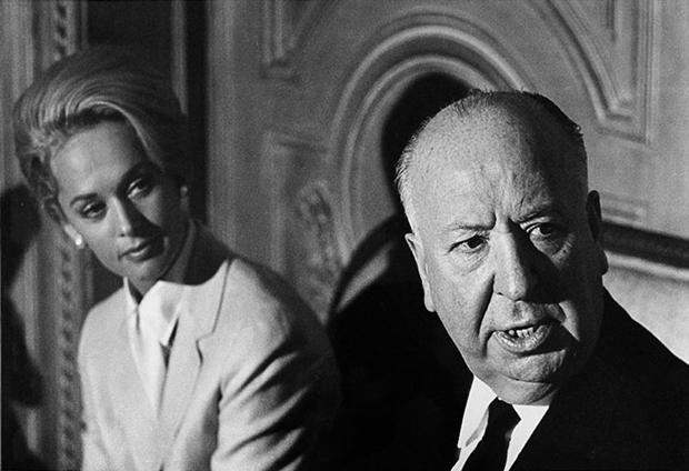 Enrique Meneses, fotografía a Alfred Hitchcock